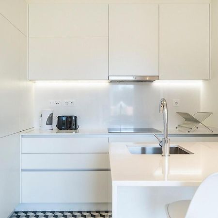 Modern 1 Bedroom Lisbon Apartment With Balcony Luaran gambar
