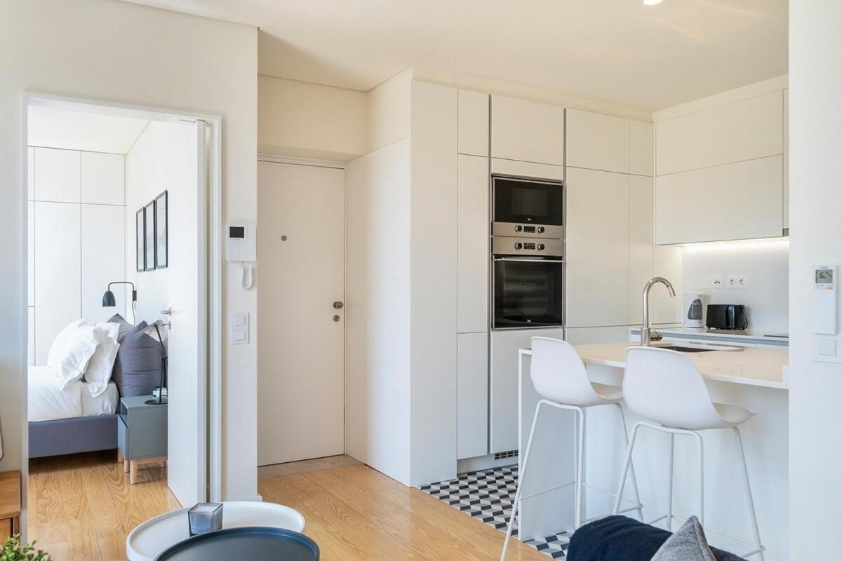 Modern 1 Bedroom Lisbon Apartment With Balcony Luaran gambar